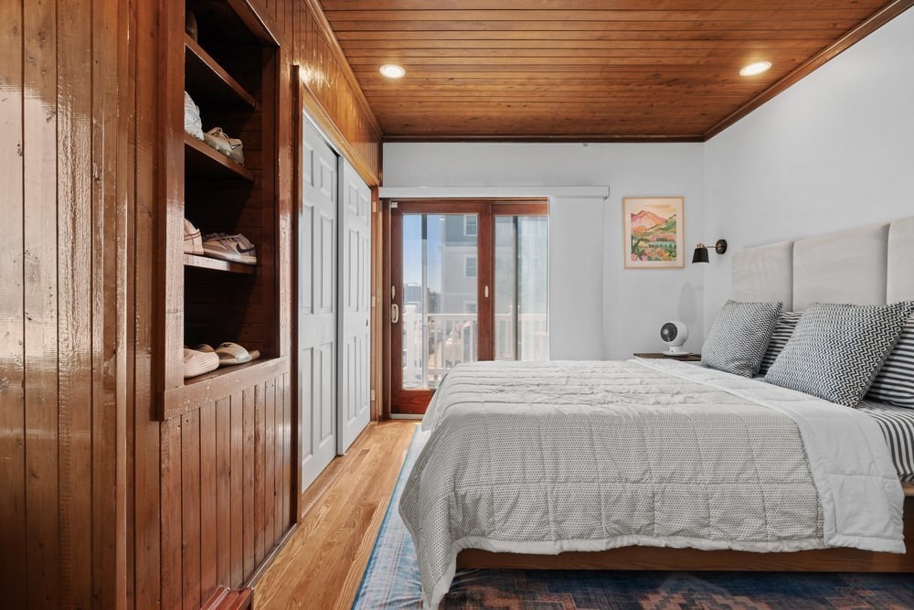 1 bed, 1 bath apartment for rent at 674 East Broadway Unit 2, South Boston — photo 1 of 9