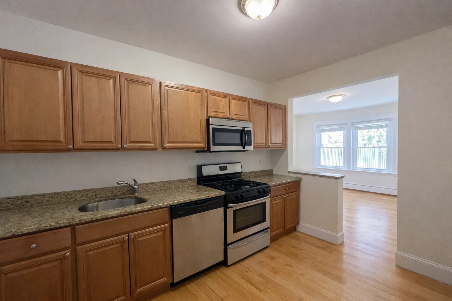 1 bed, 1 bath apartment for rent at 674 Washington St Unit 2, Coolidge Corner — photo 5 of 10
