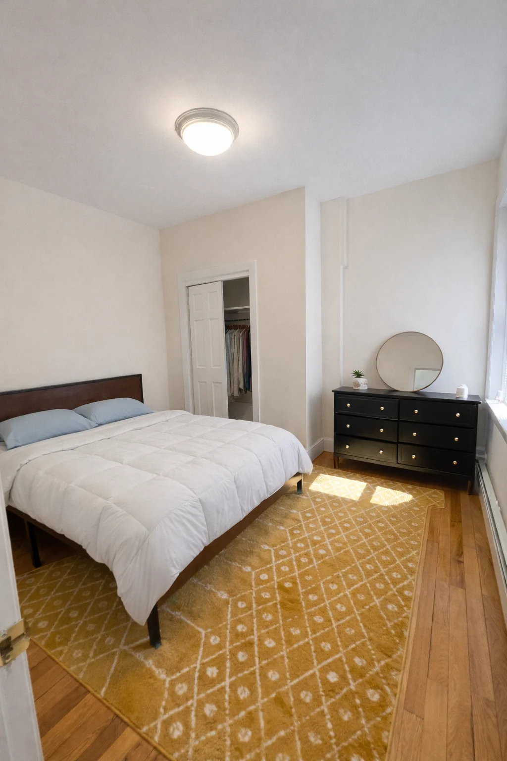 1 bed, 1 bath apartment for rent at 674 Washington St Unit 4, Coolidge Corner — photo 4 of 7