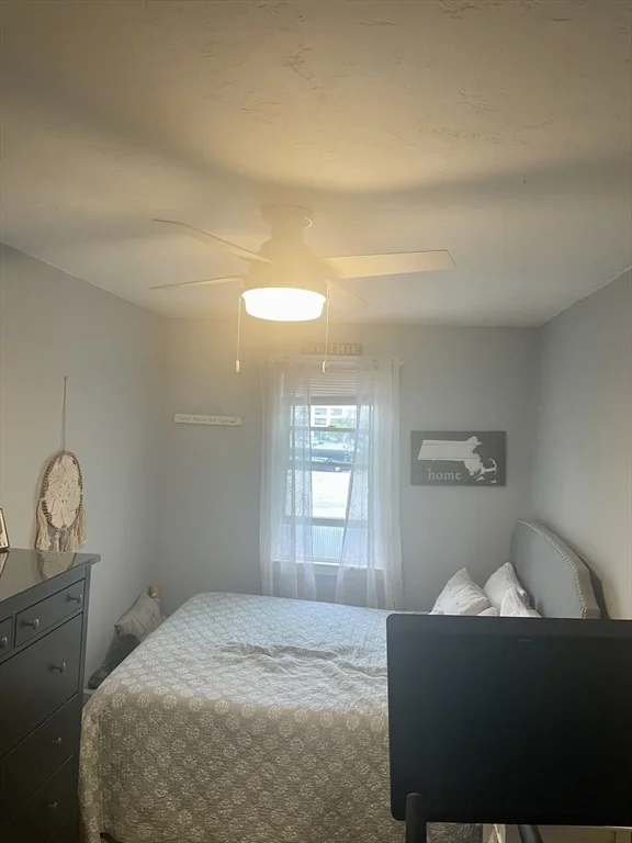 2 bed, 1 bath apartment for rent at 675 2nd St Unit 2, South Boston — photo 5 of 10