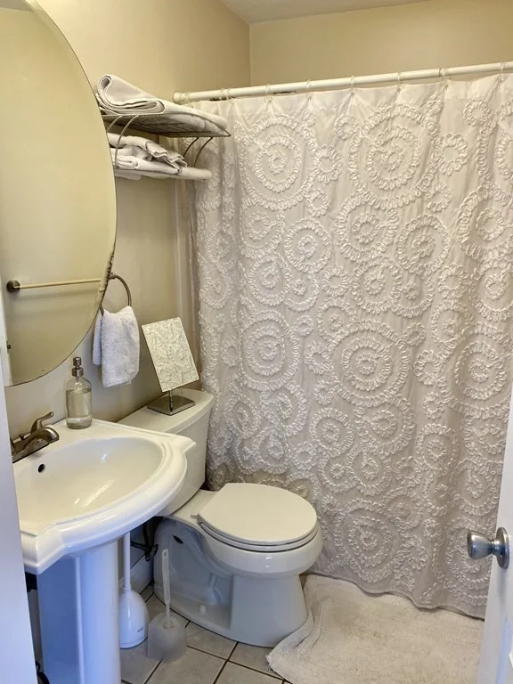 2 bed, 1 bath apartment for rent at 675 2nd St Unit 3, South Boston — photo 11 of 13