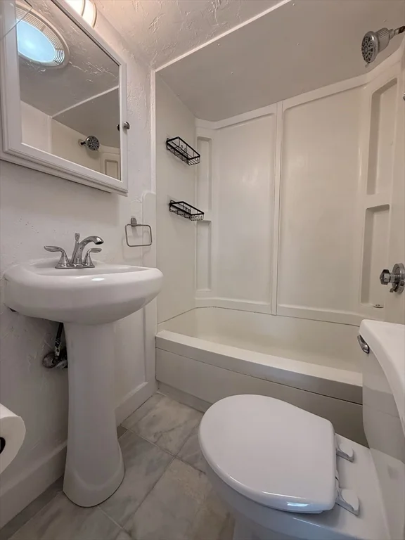 2 bed, 1 bath apartment for rent at 675 East 7th St Unit 2, South Boston — photo 15 of 16