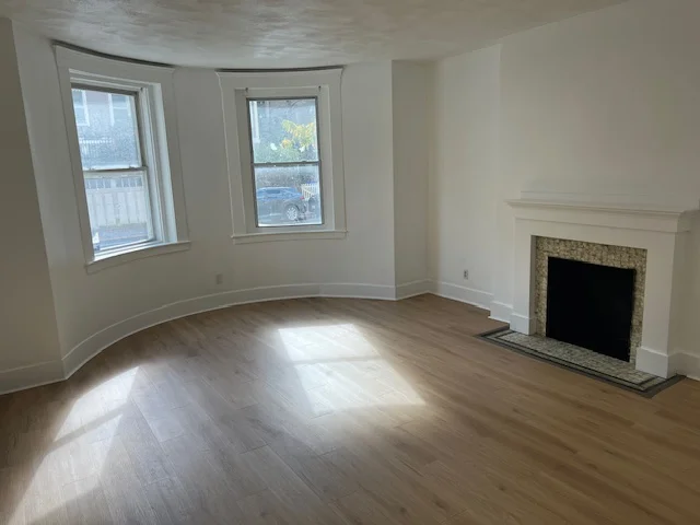 3 bed, 1.5 bath apartment for rent at 675 Washington St Unit 1, Brookline — photo 11 of 18