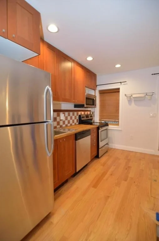 Studio bed, 1 bath apartment for rent at 676 Massachusetts Ave Unit 2, South End — photo 2 of 9