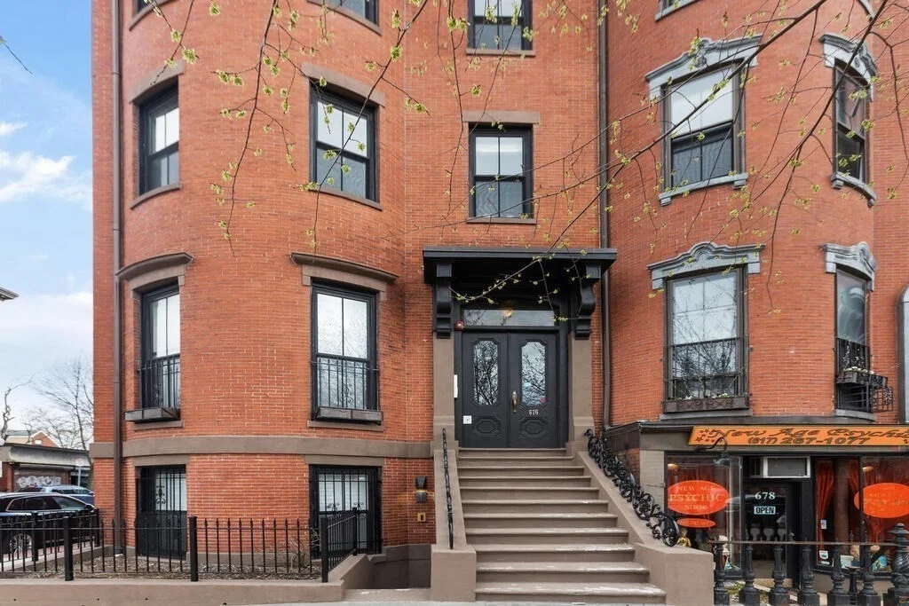 2 bed, 1 bath apartment for rent at 676 Tremont St Unit 5, South End — photo 25 of 27
