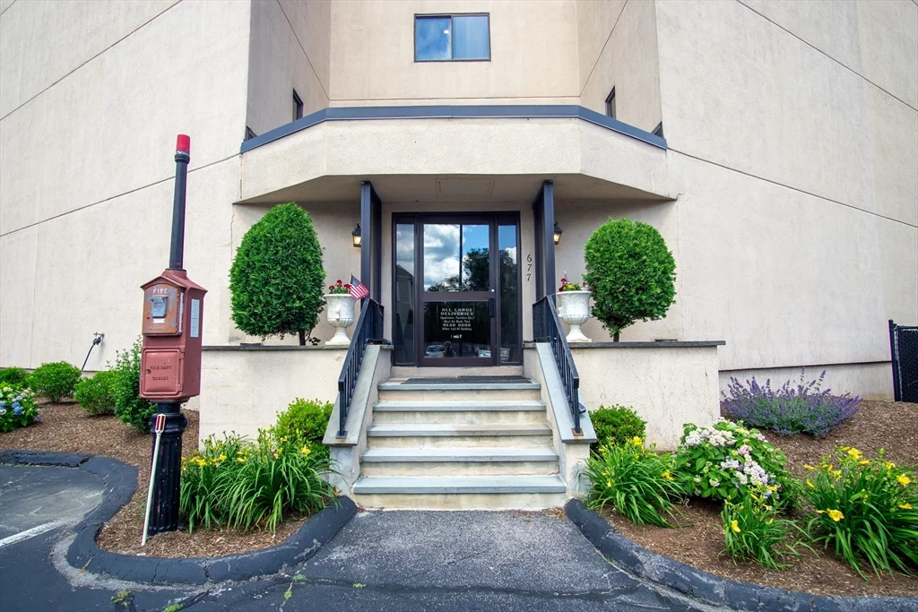 1 bed, 1 bath apartment for rent at 677 Quincy Shore Dr Unit 107, Quincy — photo 11 of 14