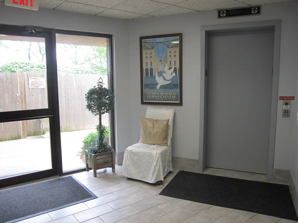 1 bed, 1 bath apartment for rent at 677 Quincy Shore Dr Unit 110, Quincy — photo 2 of 26