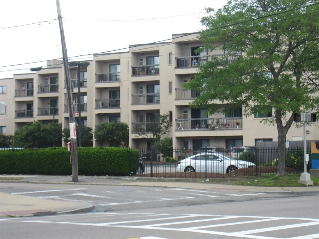 1 bed, 1 bath apartment for rent at 677 Quincy Shore Dr Unit 110, Quincy — photo 26 of 26
