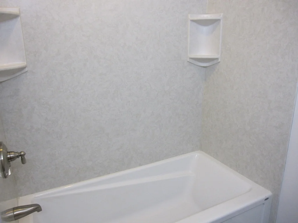 1 bed, 1 bath apartment for rent at 677 Quincy Shore Dr Unit 110, Quincy — photo 15 of 26