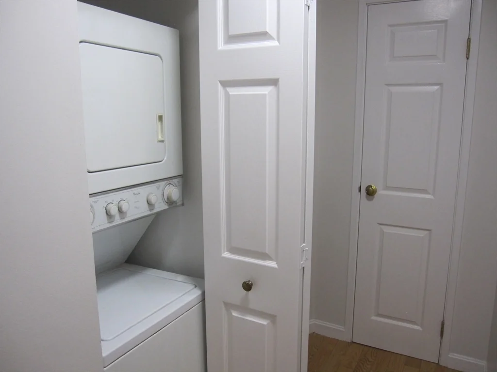1 bed, 1 bath apartment for rent at 677 Quincy Shore Dr Unit 110, Quincy — photo 14 of 26