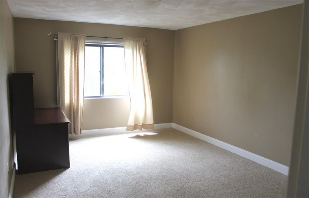 2 bed, 2 bath apartment for rent at 677 Quincy Shore Dr Unit 202, Quincy — photo 6 of 9