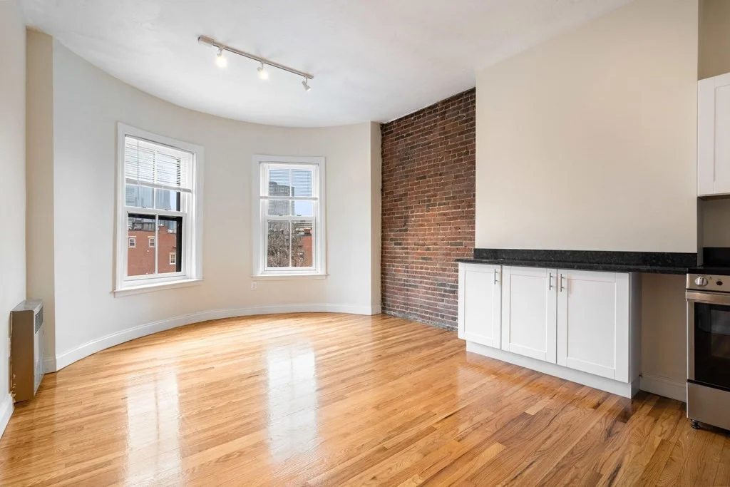 3 bed, 1 bath apartment for rent at 678 Tremont St Unit 3, South End — photo 2 of 18