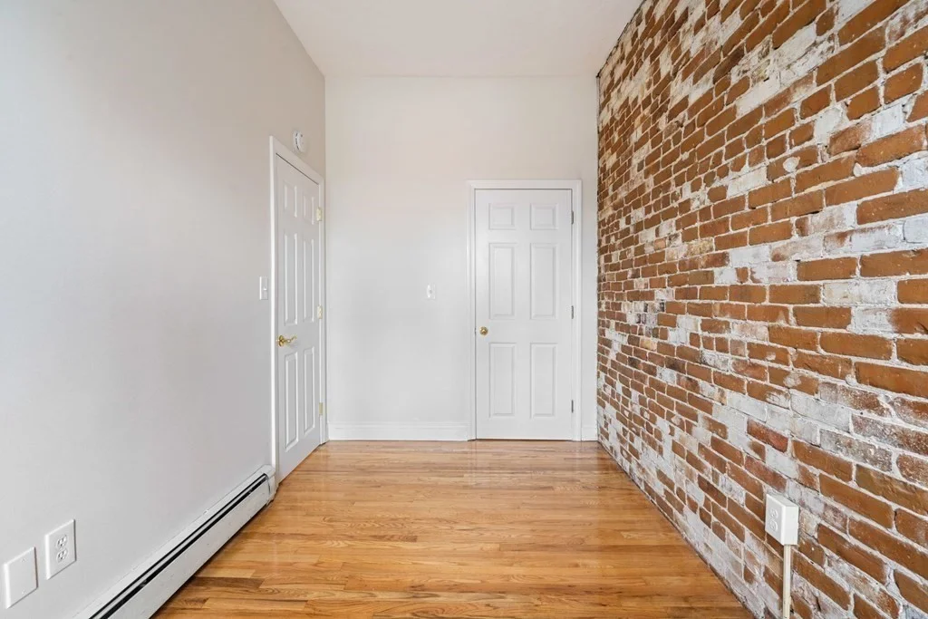 3 bed, 1 bath apartment for rent at 678 Tremont St Unit 3, South End — photo 14 of 18