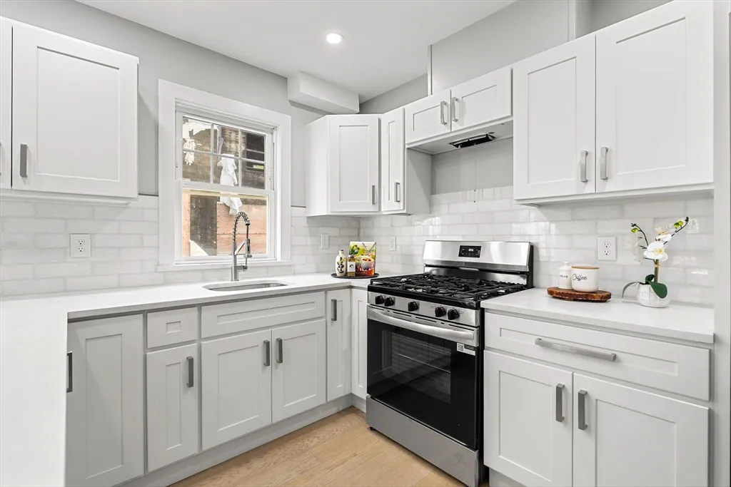 2 bed, 1 bath apartment for rent at 679-683 Columbia Rd Unit 1, Dorchester — photo 14 of 31