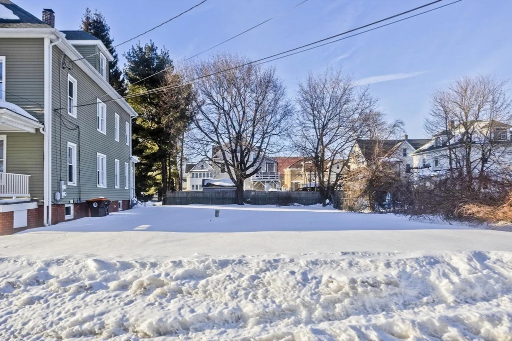 3 bed, 1 bath apartment for rent at 68-70 Ottawa St Unit 68, Agawam — photo 13 of 39
