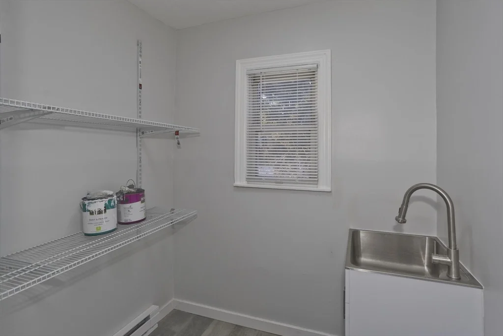 3 bed, 1 bath apartment for rent at 68-70 Ottawa St Unit 68, Agawam — photo 23 of 39