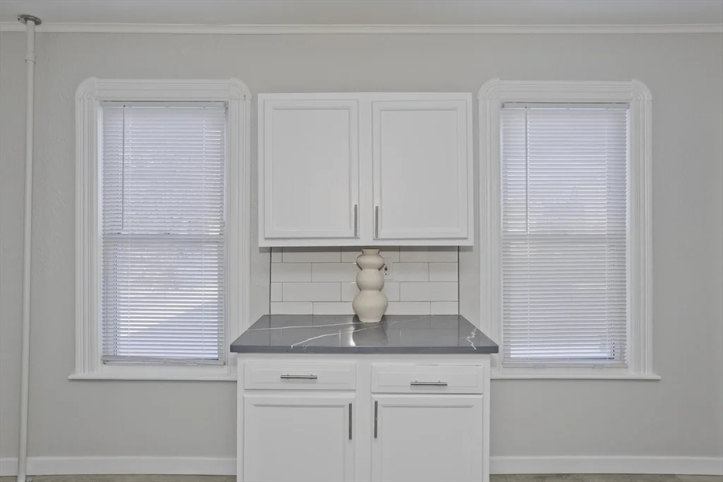 3 bed, 1 bath apartment for rent at 68-70 Ottawa St Unit 68, Agawam — photo 22 of 39
