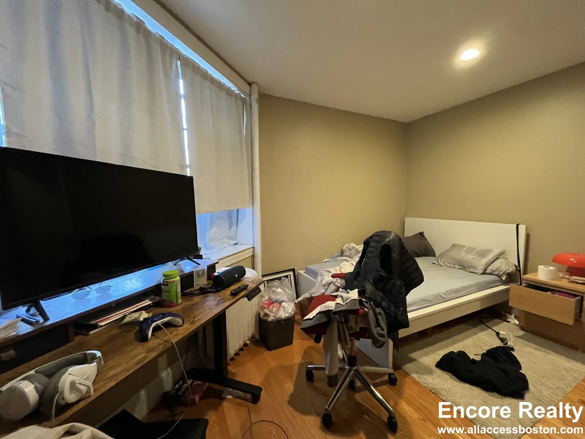 4 bed, 2 bath apartment for rent at 68 Amory St Unit 1, Brookline — photo 11 of 13