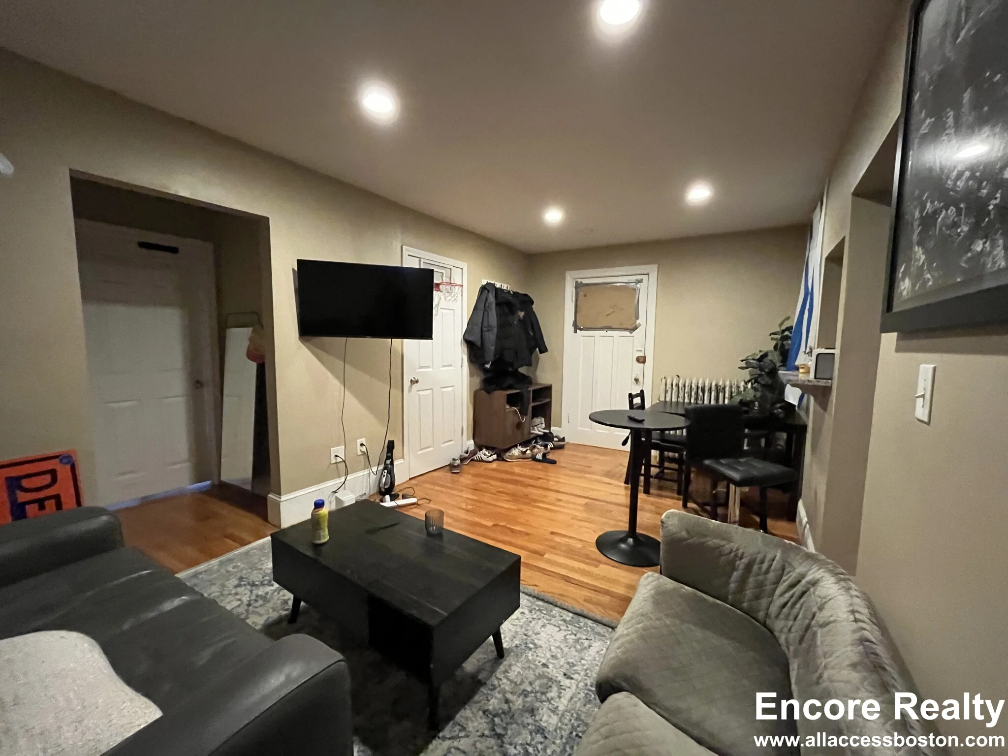 4 bed, 2 bath apartment for rent at 68 Amory St Unit 1, Brookline — photo 6 of 13