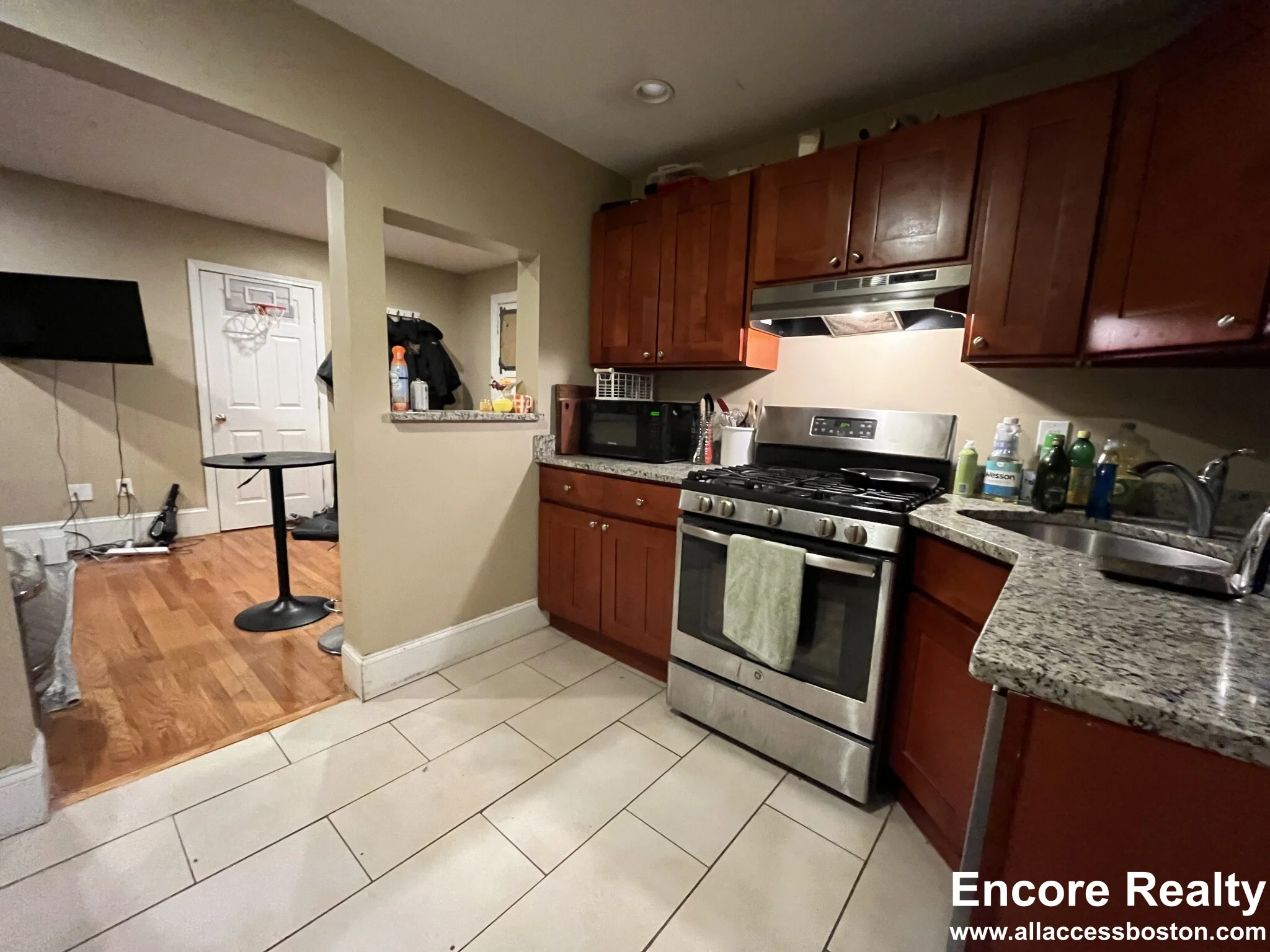 4 bed, 2 bath apartment for rent at 68 Amory St Unit 1, Brookline — photo 3 of 13