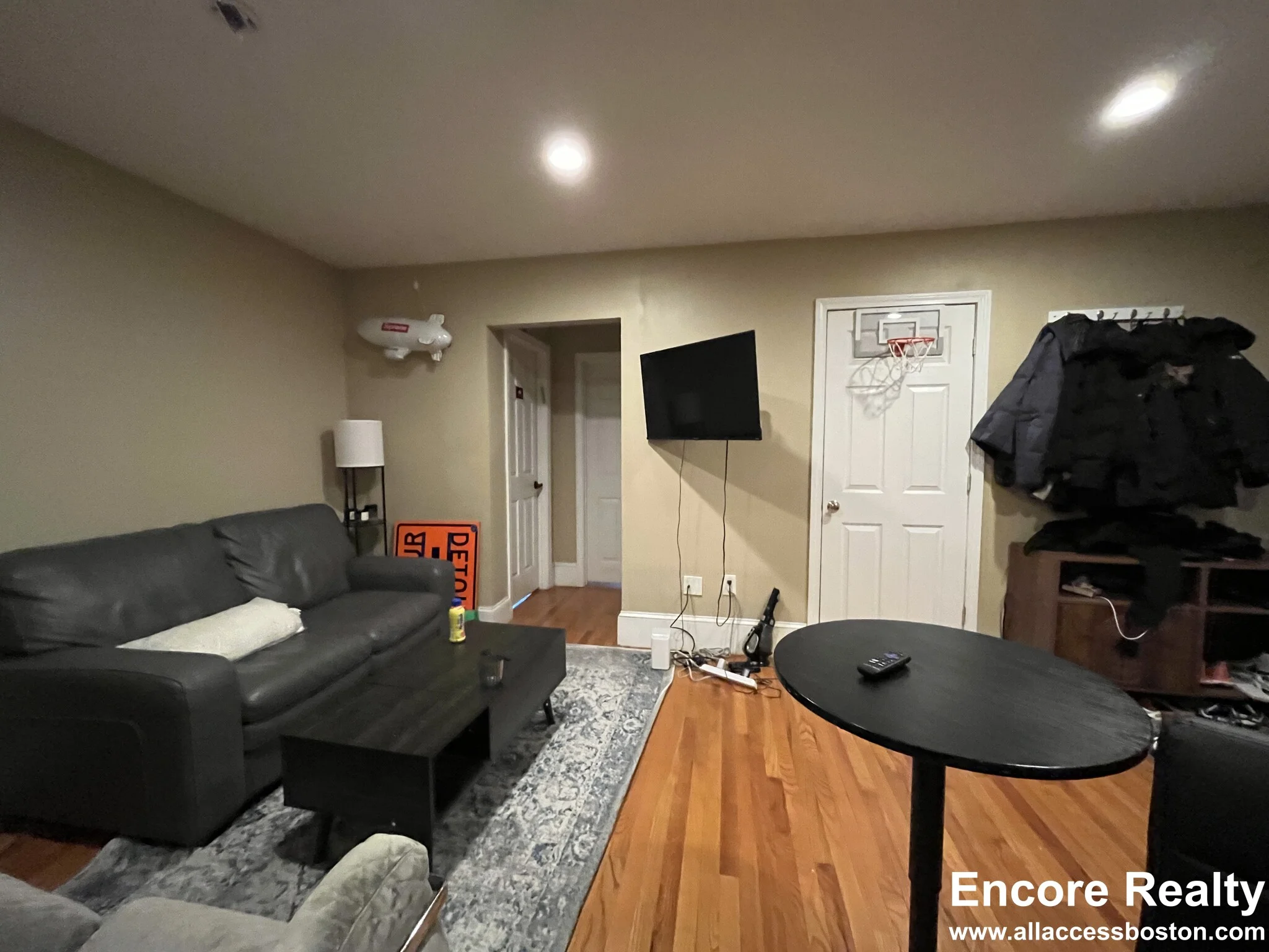 4 bed, 2 bath apartment for rent at 68 Amory St Unit 1, Brookline — photo 5 of 13