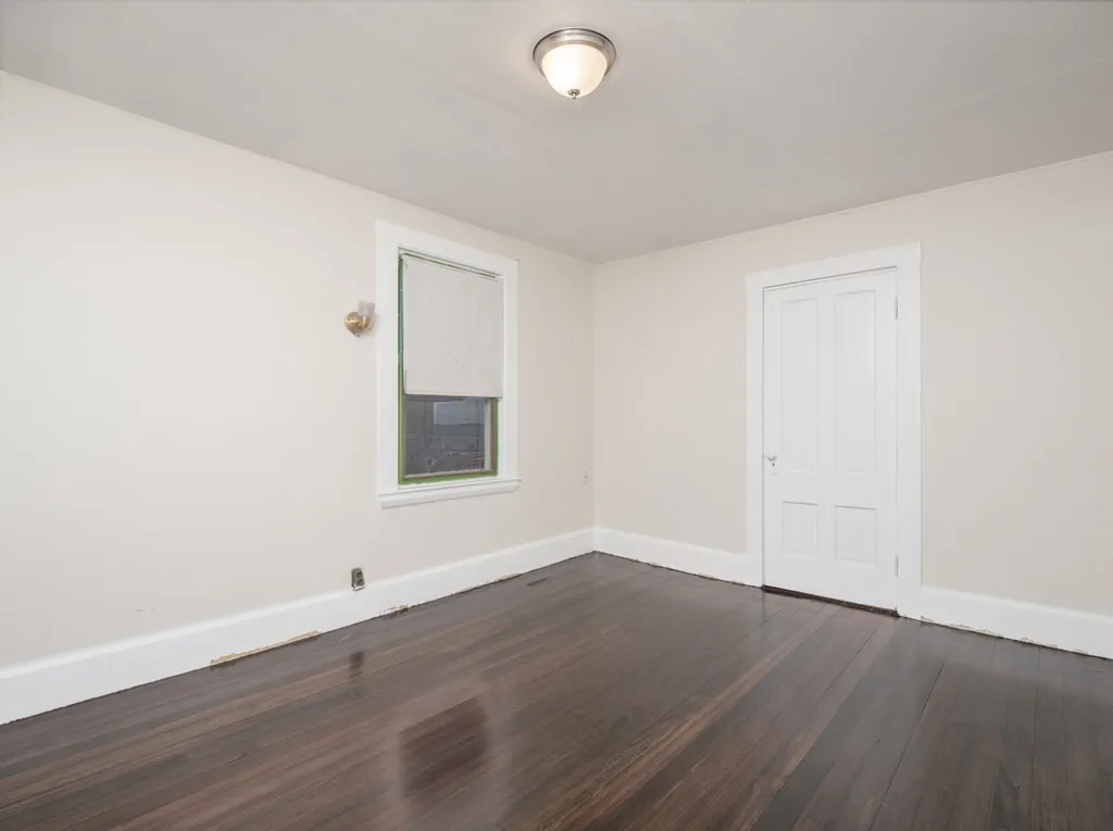 4 bed, 1 bath apartment for rent at 68 Apthorp, Quincy — photo 19 of 30
