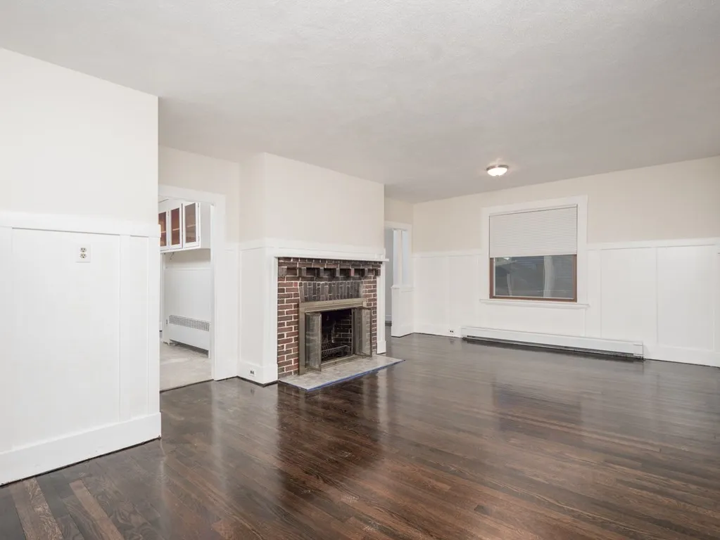 4 bed, 1 bath apartment for rent at 68 Apthorp, Quincy — photo 9 of 30