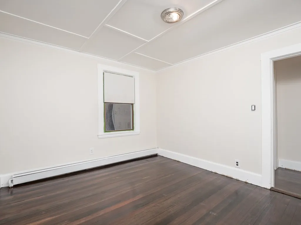 4 bed, 1 bath apartment for rent at 68 Apthorp, Quincy — photo 23 of 30