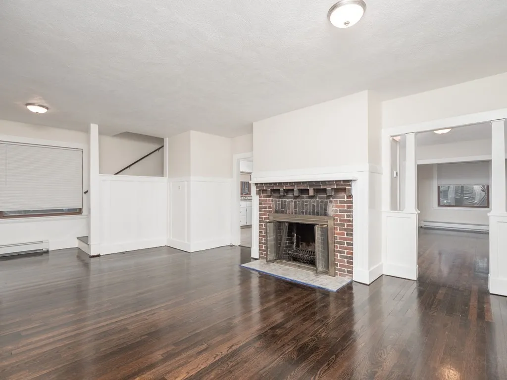 4 bed, 1 bath apartment for rent at 68 Apthorp, Quincy — photo 7 of 30