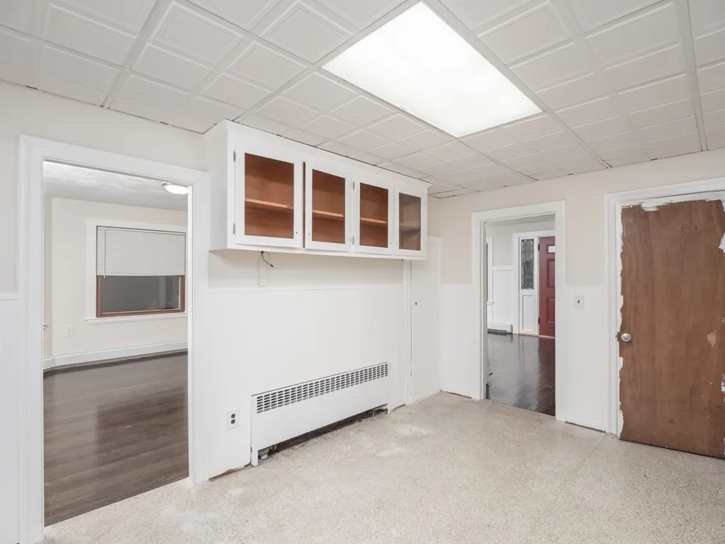 4 bed, 1 bath apartment for rent at 68 Apthorp, Quincy — photo 12 of 30