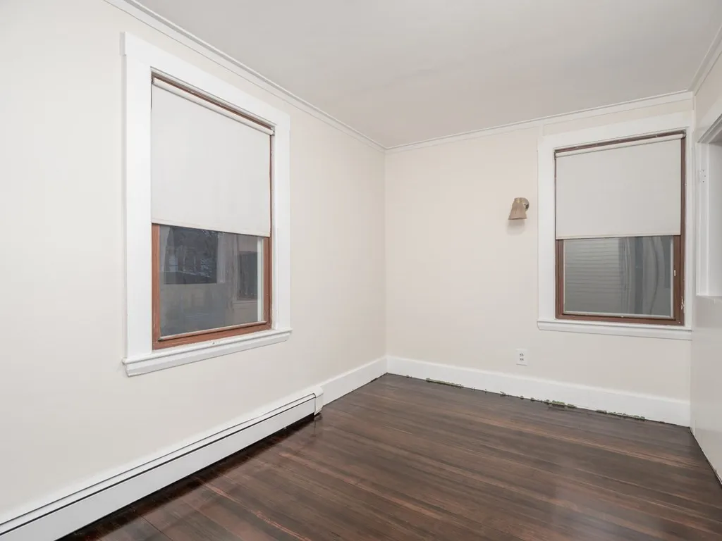 4 bed, 1 bath apartment for rent at 68 Apthorp, Quincy — photo 16 of 30