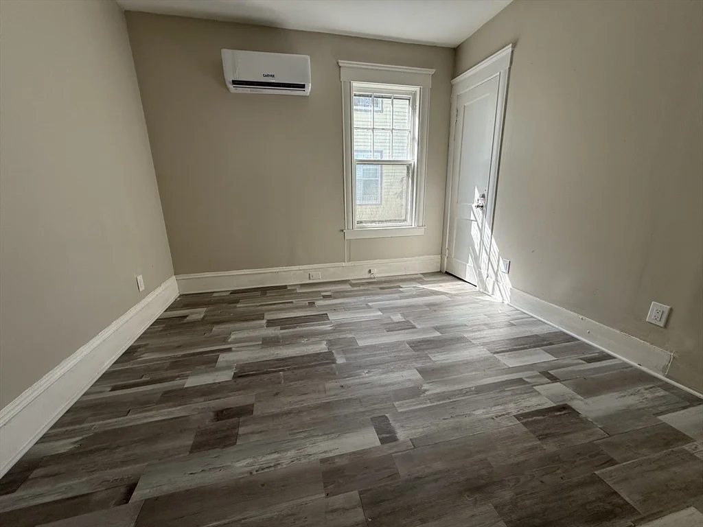 4 bed, 1 bath apartment for rent at 68 Ash St Unit 1, Brockton — photo 11 of 15