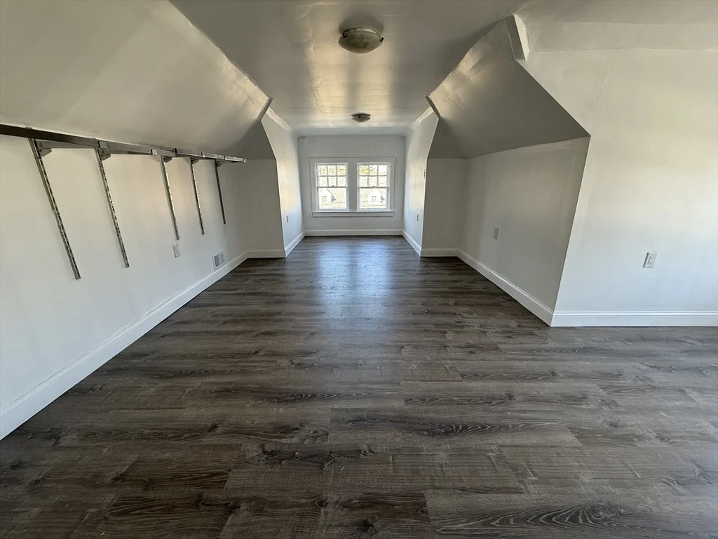 5 bed, 1 bath apartment for rent at 68 Ash St Unit 2, Brockton — photo 18 of 19