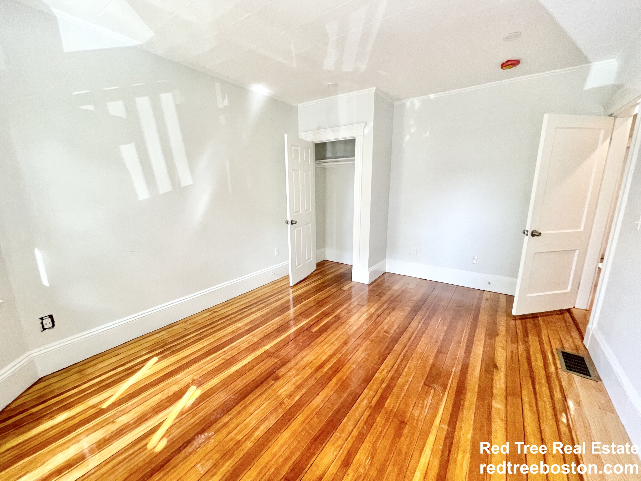 3 bed, 1 bath apartment for rent at 68 Bakersfield St Unit 1, Dorchester — photo 12 of 21