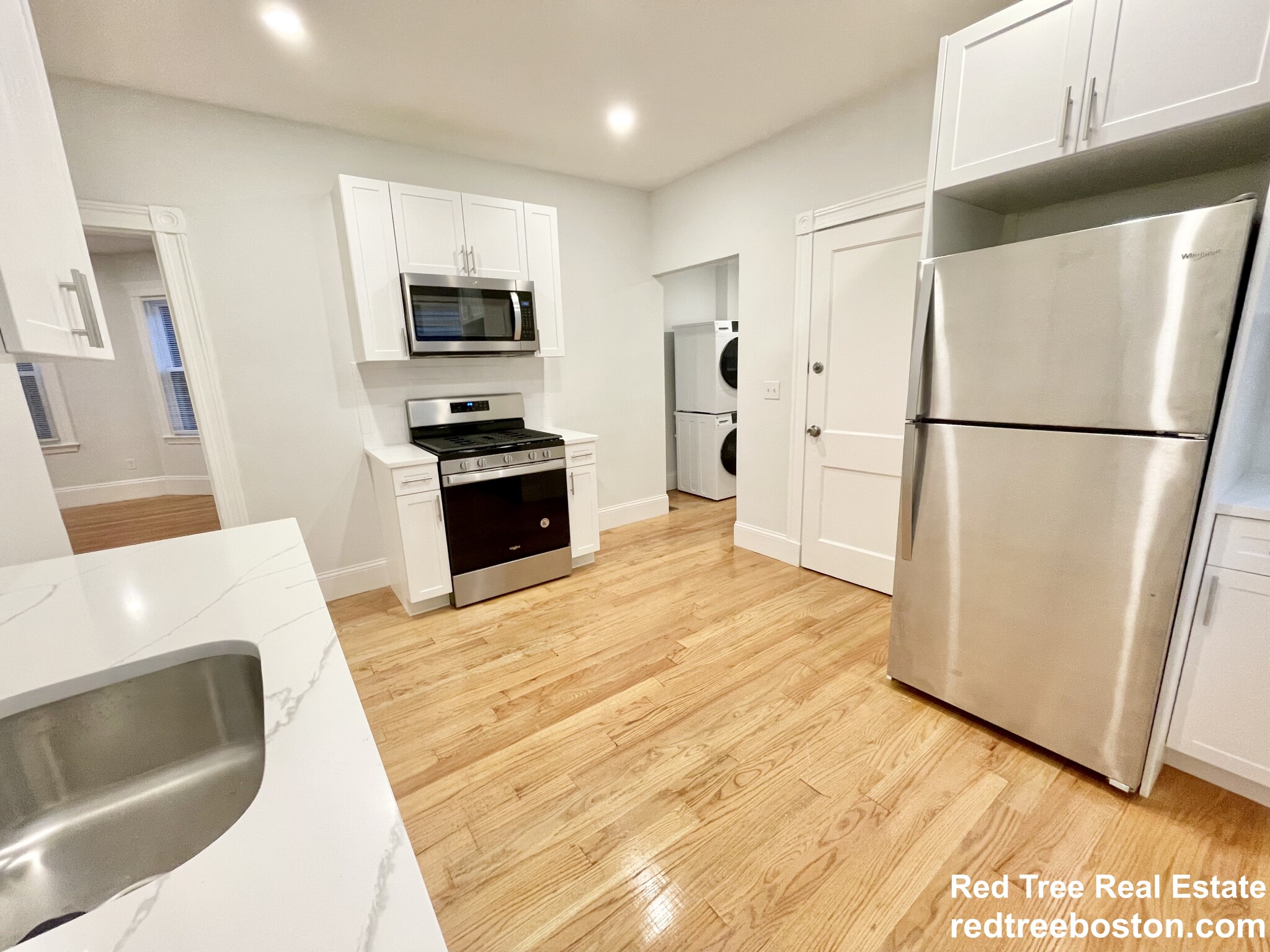 3 bed, 1 bath apartment for rent at 68 Bakersfield St Unit 1, Dorchester — photo 2 of 21