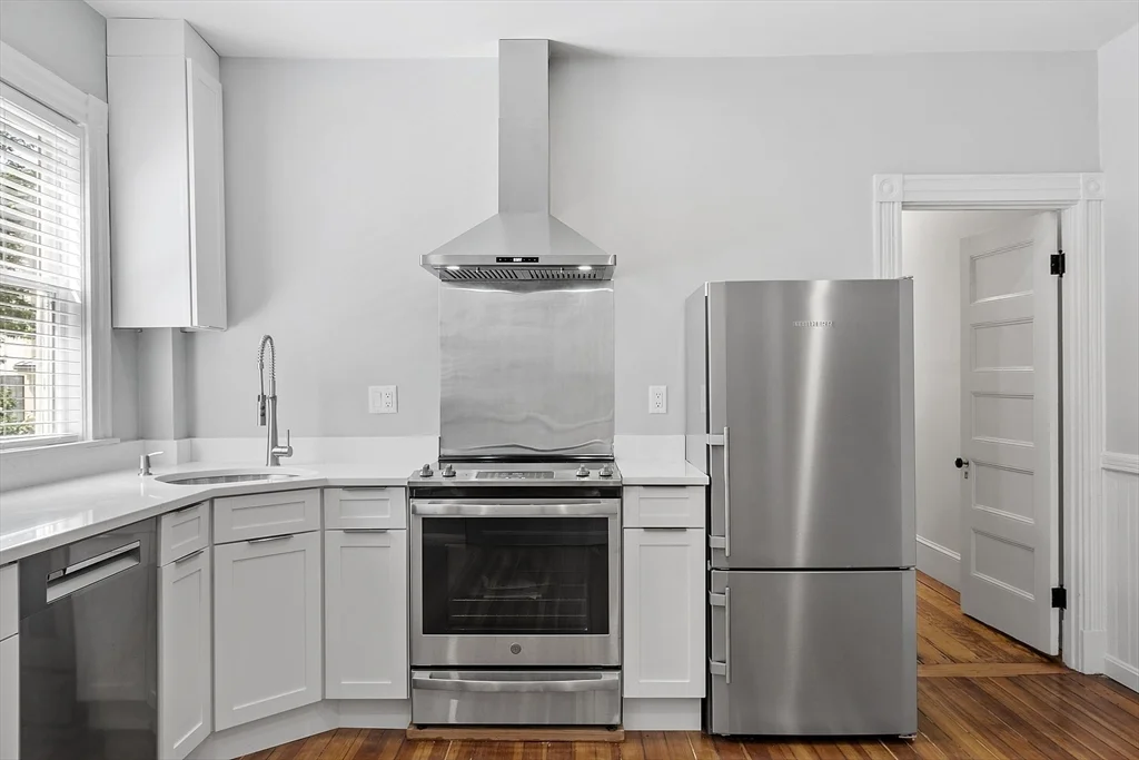 1 bed, 1 bath apartment for rent at 68 Banks St Unit 1A, Cambridge — photo 11 of 16