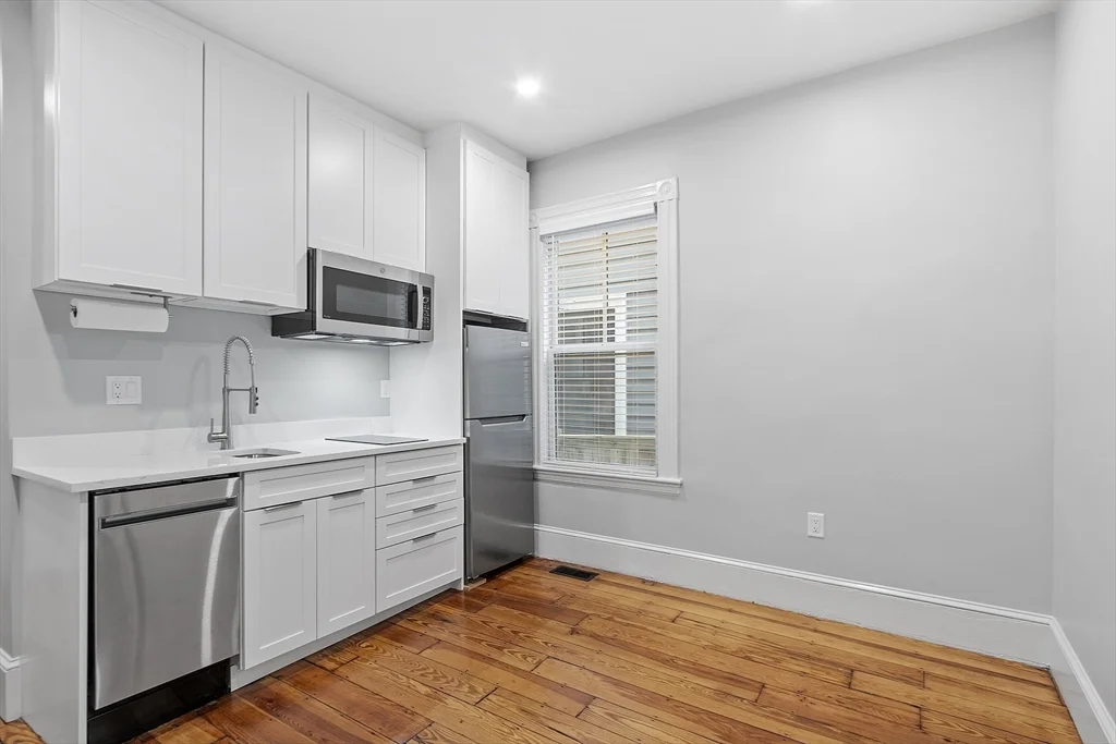 1 bed, 1 bath apartment for rent at 68 Banks St Unit 1B, Cambridge — photo 7 of 16