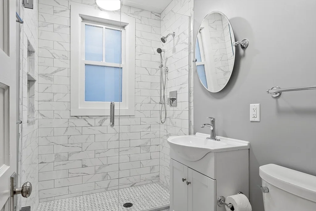 1 bed, 1 bath apartment for rent at 68 Banks St Unit 1B, Cambridge — photo 5 of 16