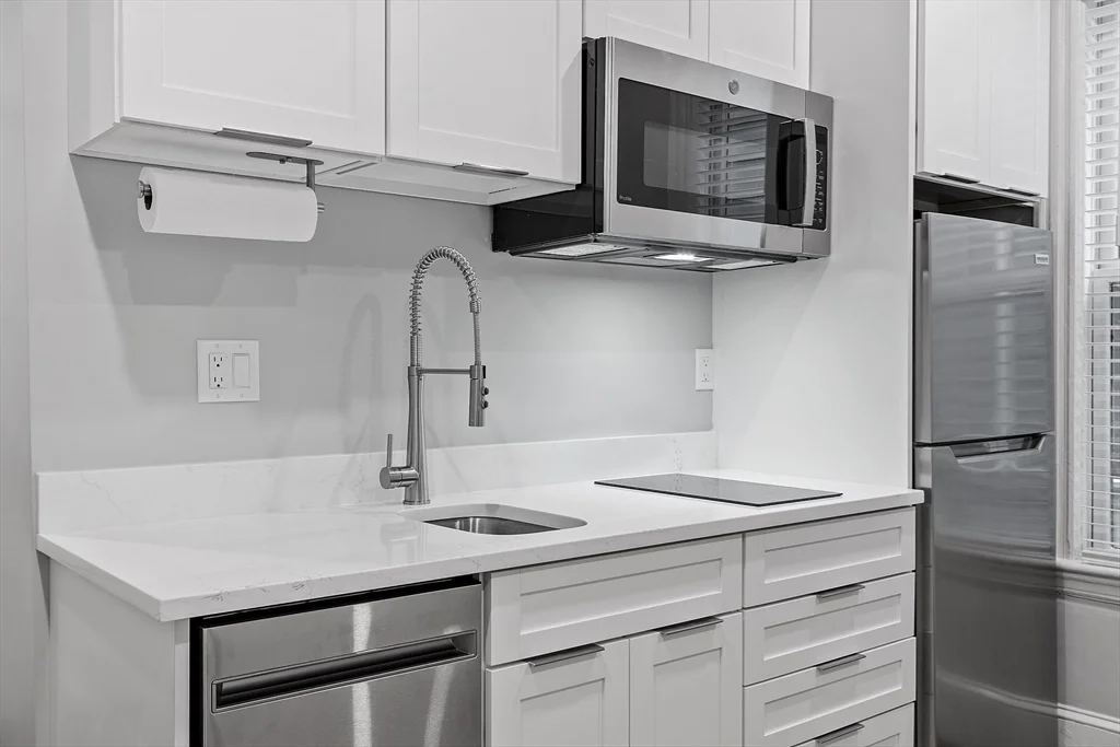 1 bed, 1 bath apartment for rent at 68 Banks St Unit 1B, Cambridge — photo 9 of 16