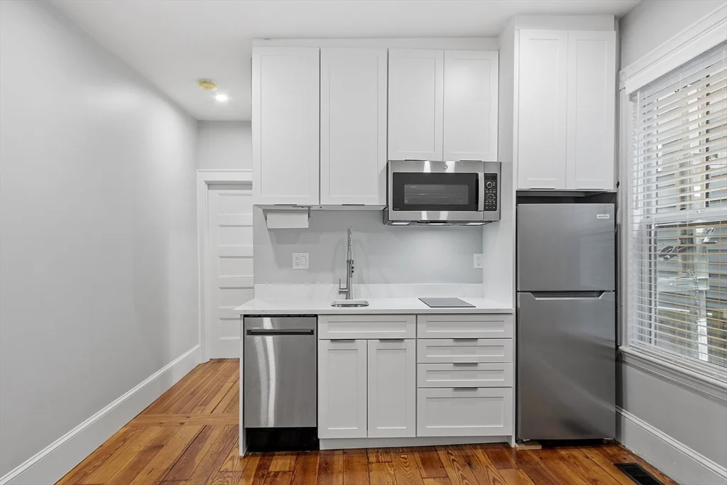 1 bed, 1 bath apartment for rent at 68 Banks St Unit 1B, Cambridge — photo 10 of 16