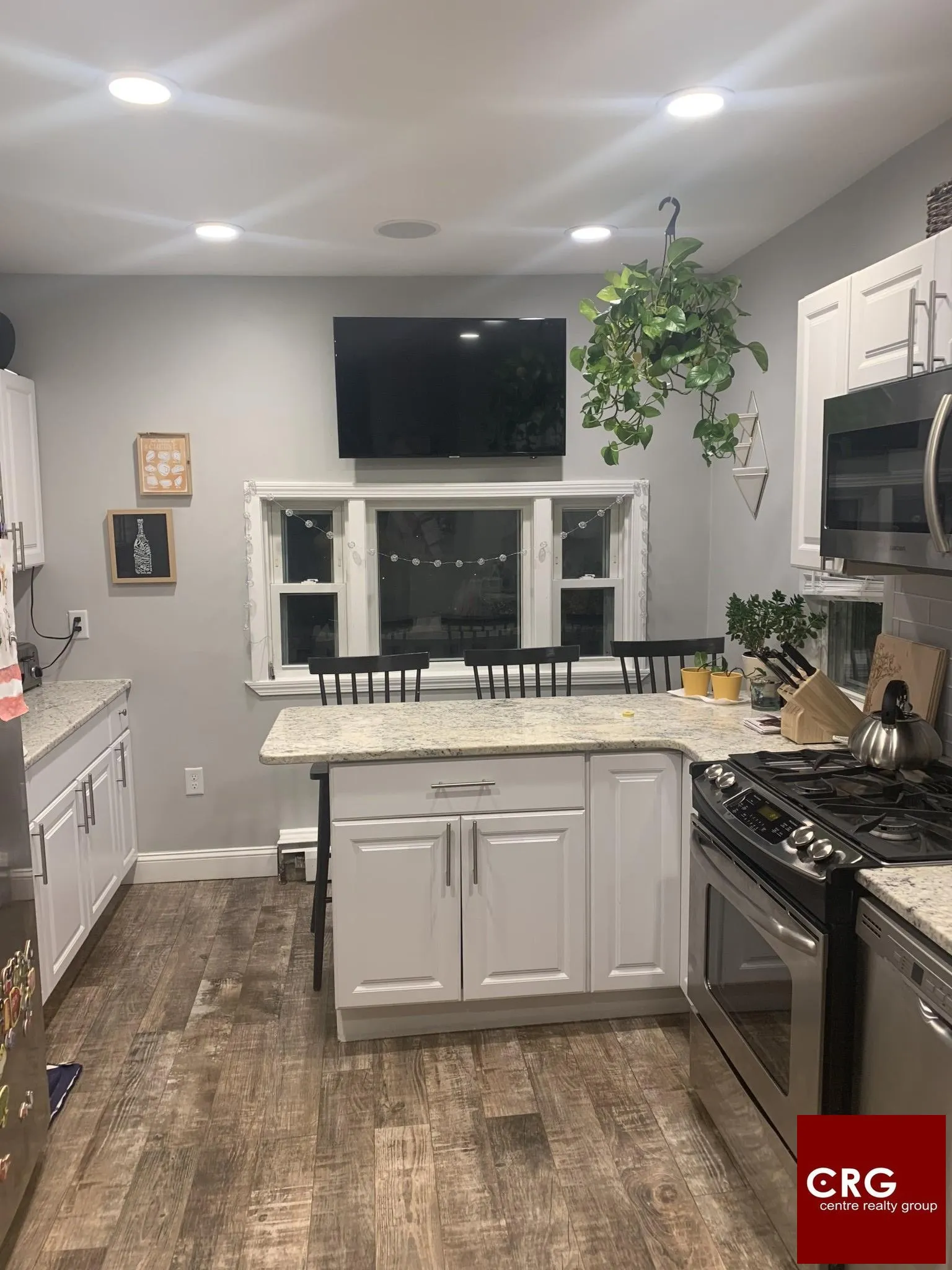 3 bed, 2 bath apartment for rent at 68 Bellingham Ave Unit 2, Revere — photo 2 of 9