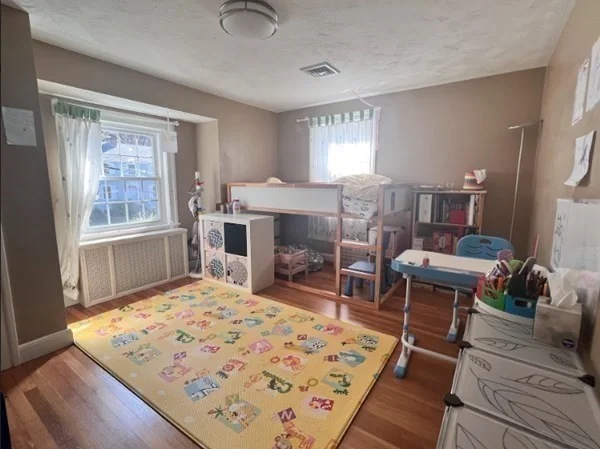 3 bed, 2 bath apartment for rent at 68 Bow Rd, Newton — photo 7 of 12