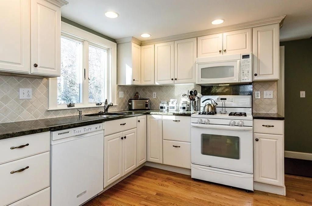 3 bed, 2 bath apartment for rent at 68 Bow Rd, Newton — photo 2 of 12