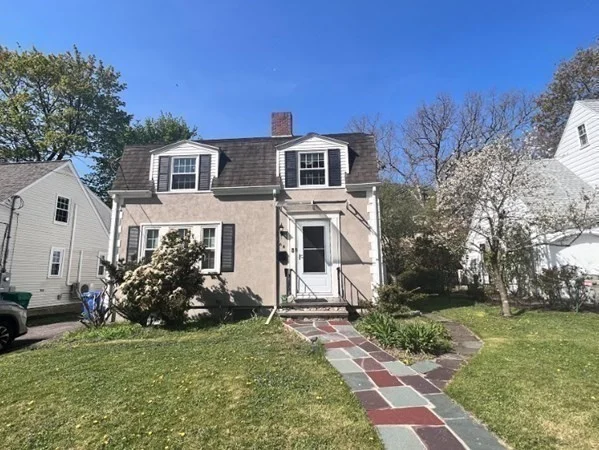 3 bed, 2 bath apartment for rent at 68 Bow Rd, Newton — photo 12 of 12