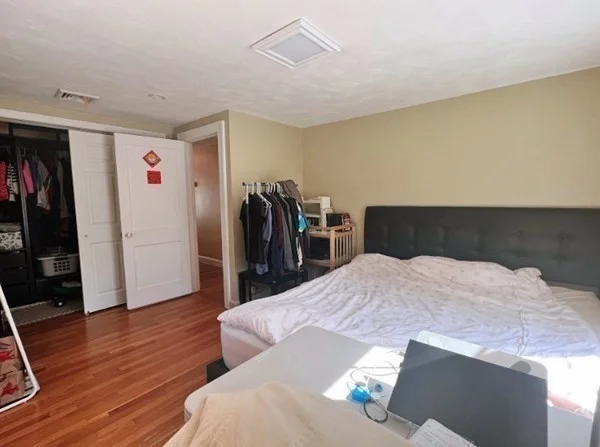 3 bed, 2 bath apartment for rent at 68 Bow Rd, Newton — photo 4 of 12