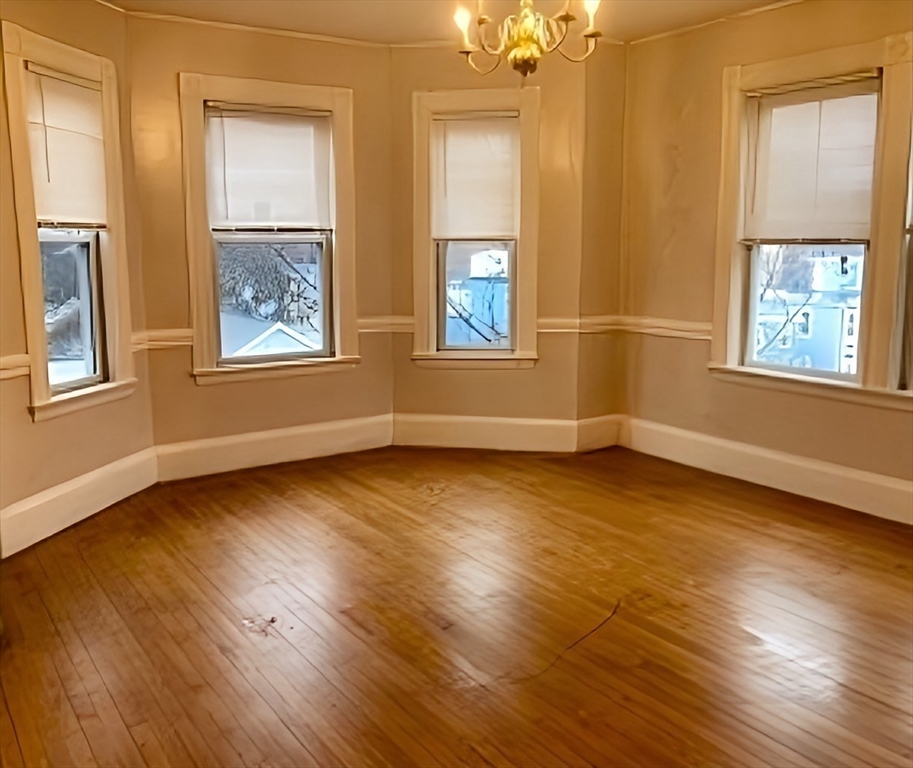 4 bed, 1 bath apartment for rent at 68 Boylston St Unit 3, Boylston Street — photo 2 of 12