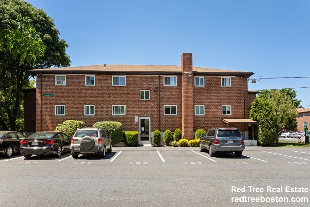 1 bed, 1 bath apartment for rent at 68 Bryon Rd Unit 2, West Roxbury — photo 14 of 14