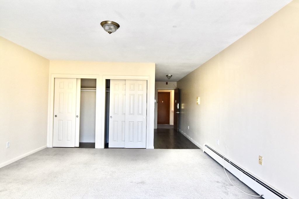 Studio bed, 1 bath apartment for rent at 68 Butler St Unit D4, Dorchester — photo 5 of 11