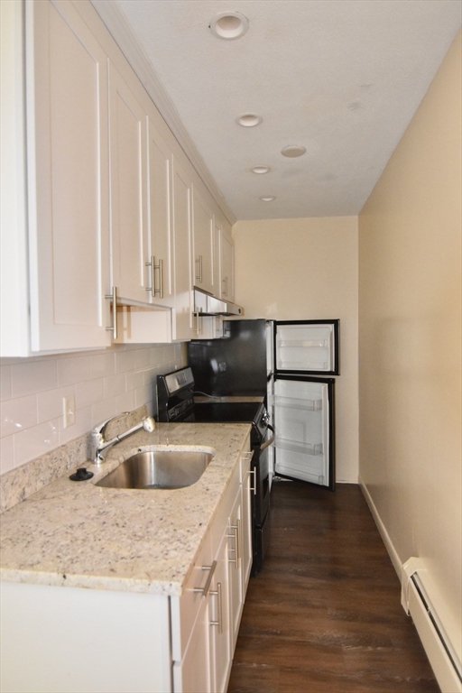 Studio bed, 1 bath apartment for rent at 68 Butler St Unit D4, Dorchester — photo 2 of 11