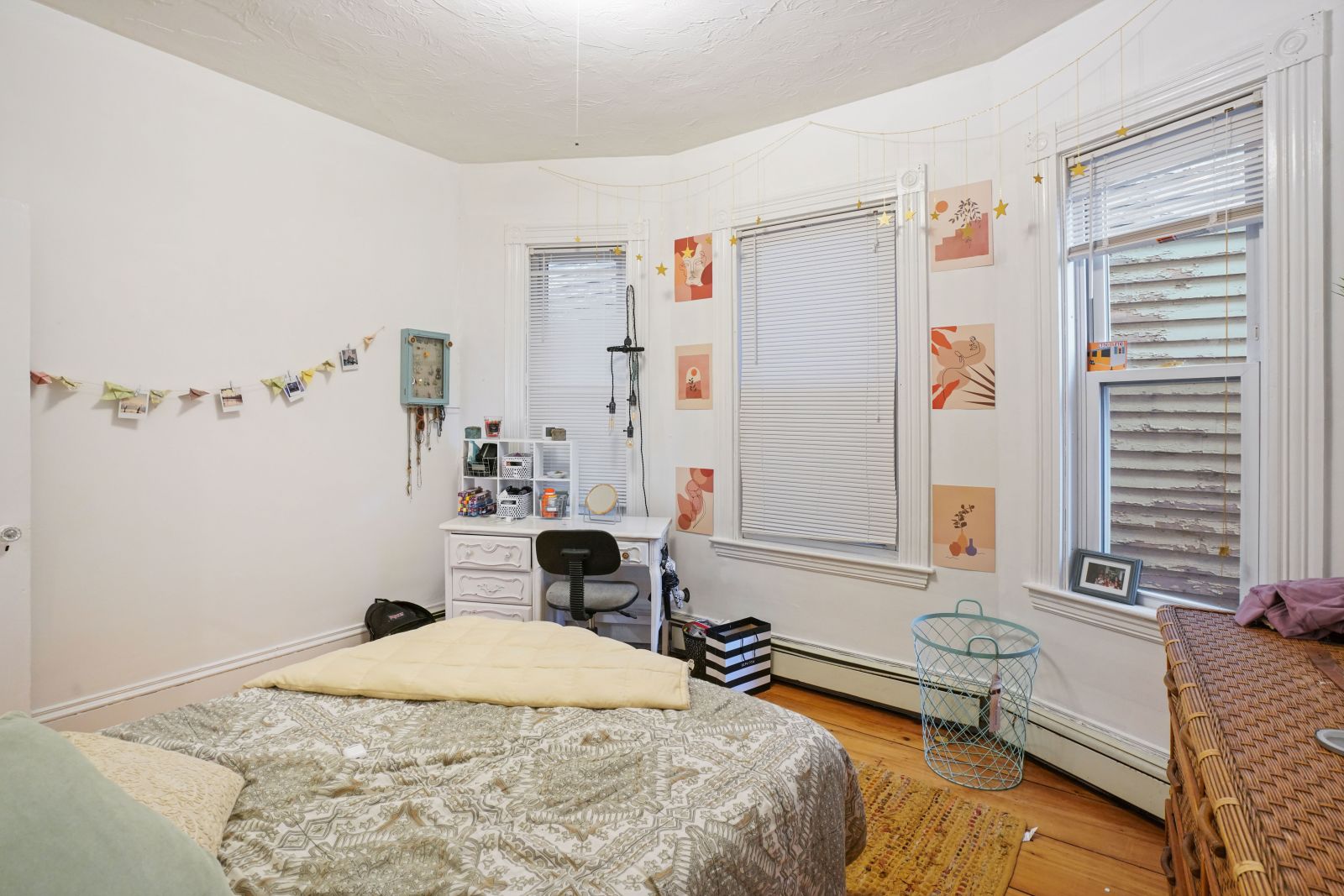 4 bed, 1 bath apartment for rent at 68 Calumet St Unit 2, Mission Hill — photo 9 of 41